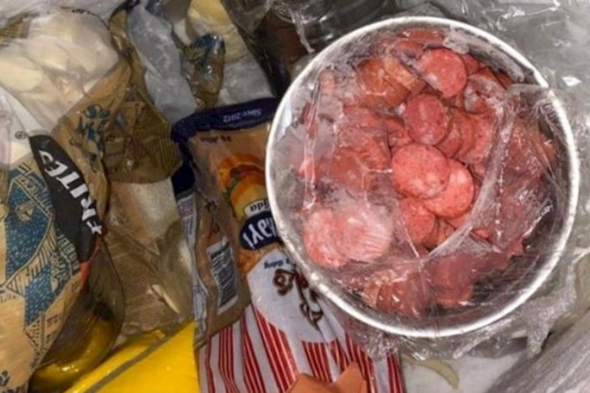 AQTA pizzadan altı nəfərin zəhərləndiyi müəssisənin fəaliyyətini məhdudlaşdırıb — FOTOLAR