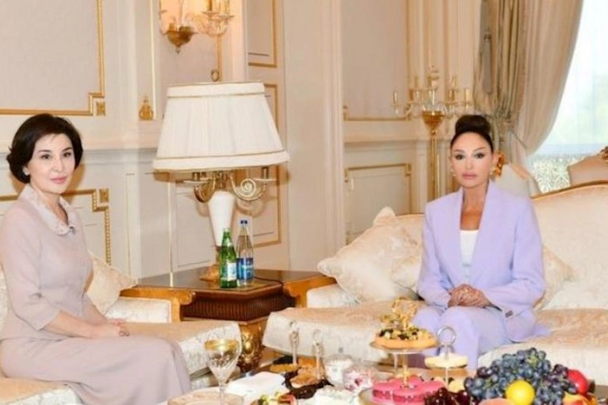 Mehriban Əliyeva Özbəkistanın birinci xanımı ilə görüşüb — FOTO