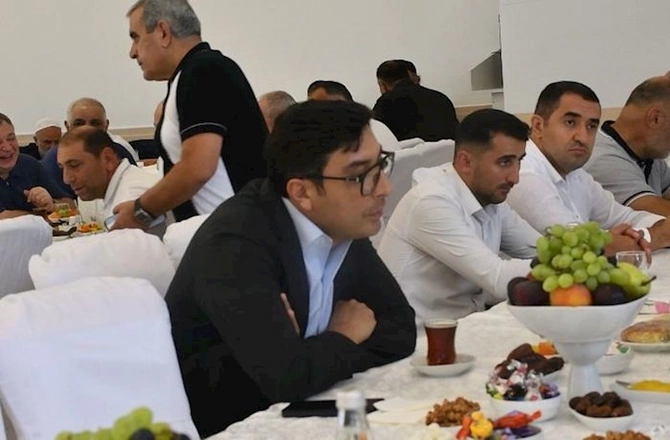 Şeyxlə Abel Məhərrəmov deputatın yasında — VİDEO/FOTO