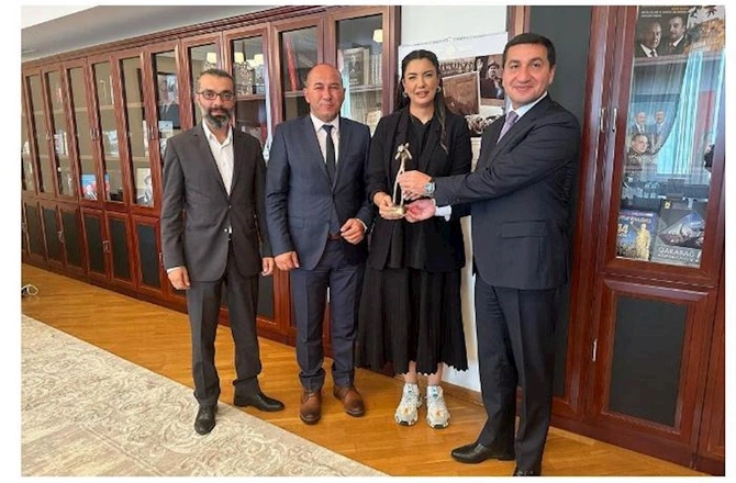 Fulya Öztürk Hikmət Hacıyevlə görüşdü — FOTO