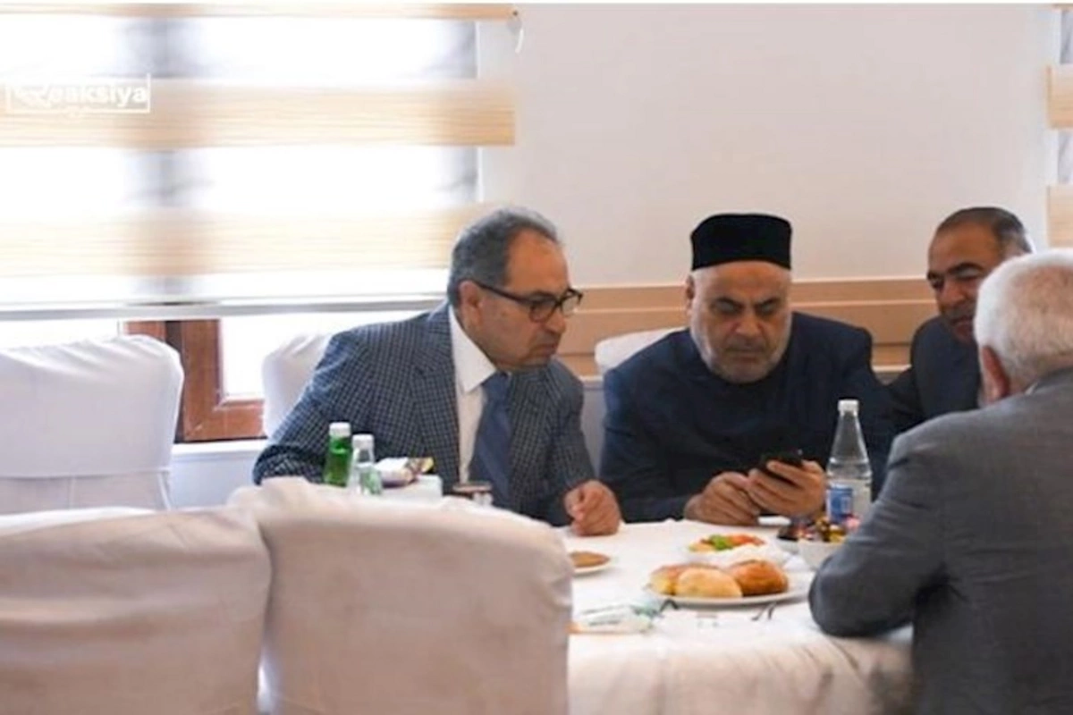 Şeyxlə Abel Məhərrəmov deputatın yasında — VİDEO/FOTO