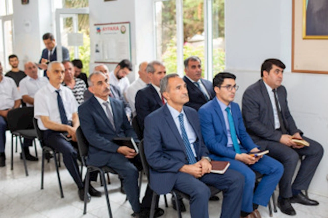 Salyan RİH başçısı sakinlərlə səyyar qəbul keçirdi — FOTOLAR
