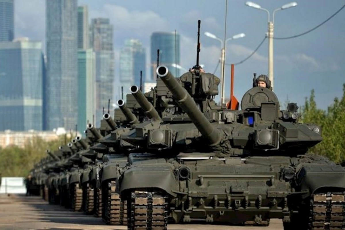 Ukrayna Baş Qərargahı: Məhv edilən Rusiya tanklarının sayı 4 400-ə çatır