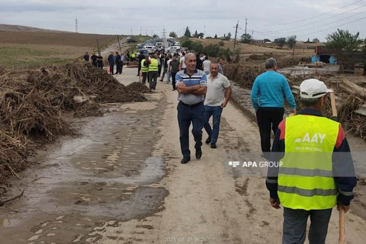 Bakı-Şamaxı-Yevlax avtomobil yolu qismən bərpa olundu — FOTOLAR