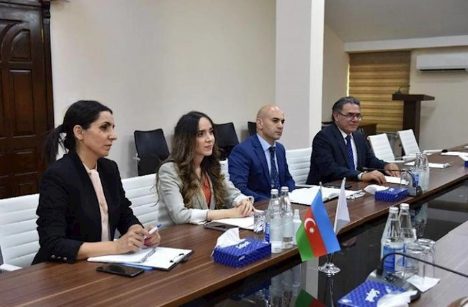 MEDİA-da xarici jurnalistlərlə görüş keçirilib — FOTO