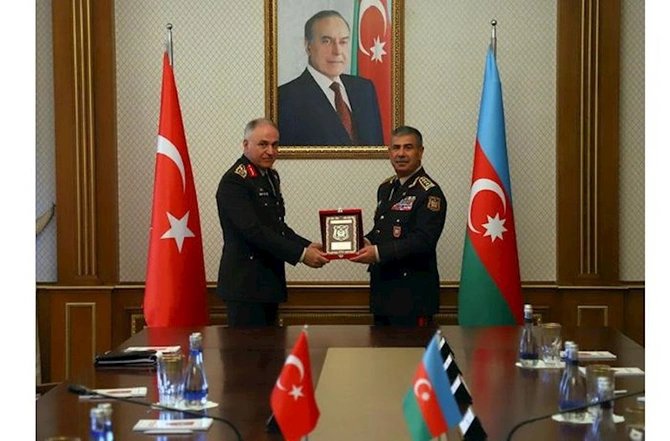 Zakir Həsənov Türkiyənin Baş Qərargah rəisi ilə görüşüb