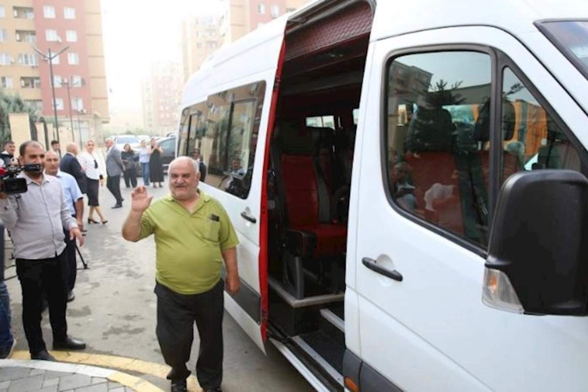 Daha 52 laçınlı doğma yurduna yola düşdü