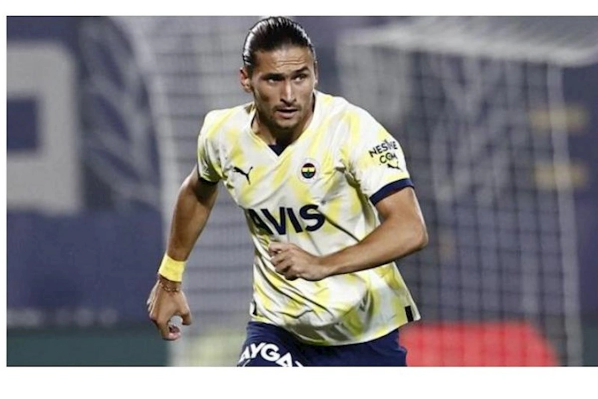 Məşhur futbolçu Fənərbağçadan ayrılır