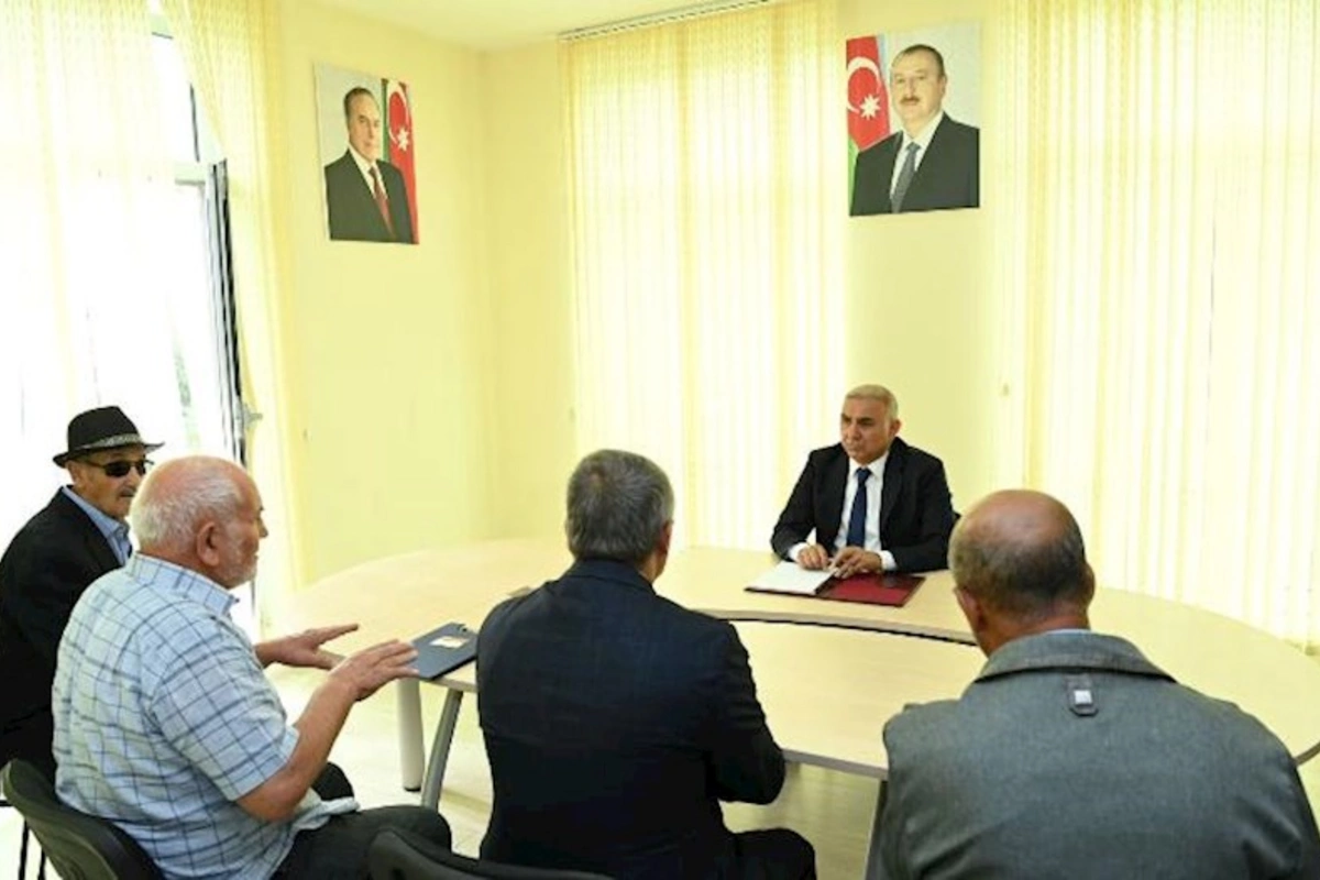 Vüqar Əhmədov Yevlaxda vətəndaşları qəbul etdi