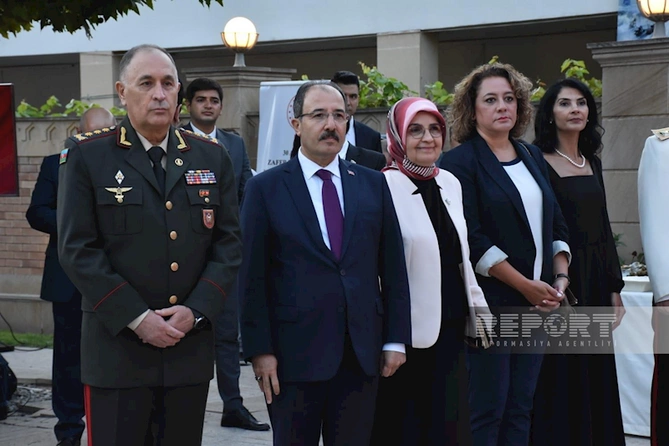 Bakıda Türkiyənin Zəfər Günü qeyd olundu — FOTOLAR Bakıda Türkiyənin Zəfər Günü qeyd olundu — FOTOLAR