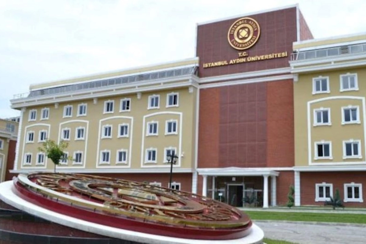 İstanbul Aydın Universitetindən nümunəvi addım: Şəhid övladı və qazilər ödənişsiz təhsil alacaq