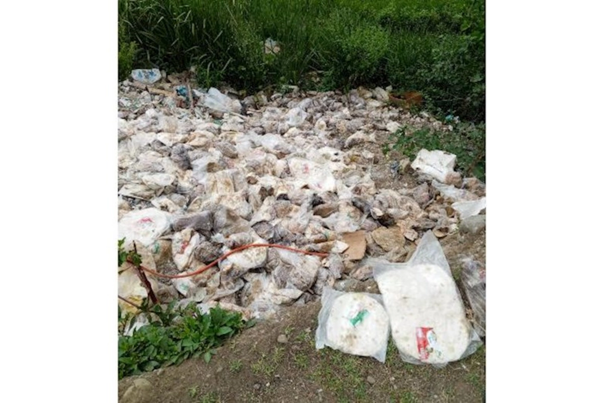 Bu mağaza sahibi cəzalandırıldı — FOTO