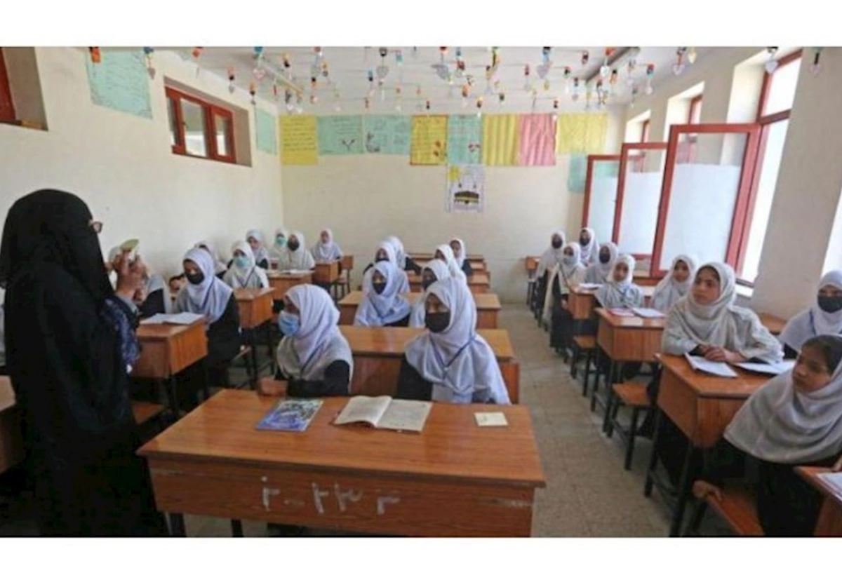 Taliban 10 yaşdan yuxarı qızların təhsilini qadağan etdi