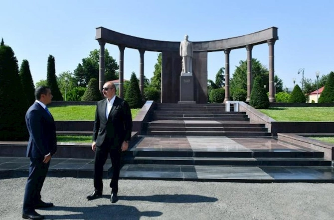 İlham Əliyev Şəmkirdə səfərdədir — FOTOLAR