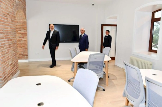 Prezident ADA Universiteti Qazax Mərkəzində — FOTOLAR (YENİLƏNİB)