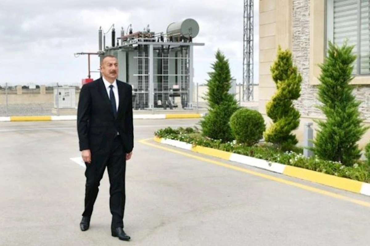 Prezident Samuxa getdi