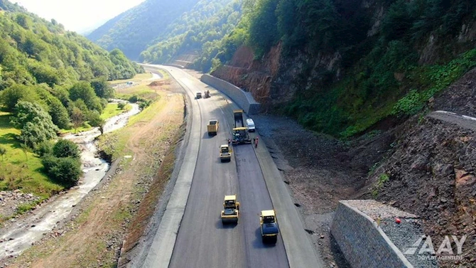 Toğanalı-Kəlbəcər-İstisu yolunun və 5 tunelin inşası davam edir — FOTOLAR