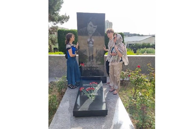 Elmar Hüseynovun ailəsi illər sonra Azərbaycanda — Şuşaya getdi (FOTOLAR)