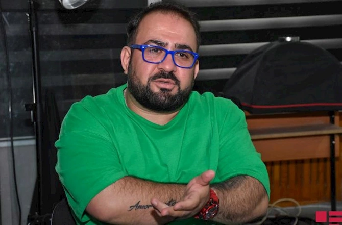 Kitabsevərlər Günü... Kitabları sevirikmi? — SORĞU