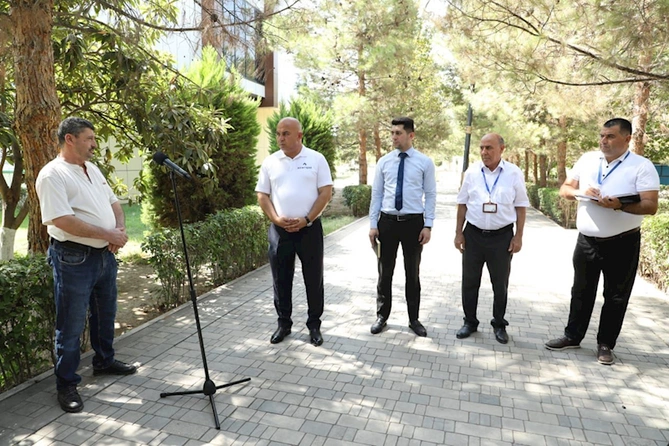 Sahibkarlarla növbəti görüş Beyləqan rayonunda keçirildi — FOTOLAR Sahibkarlarla növbəti görüş Beyləqan rayonunda keçirildi — FOTOLAR