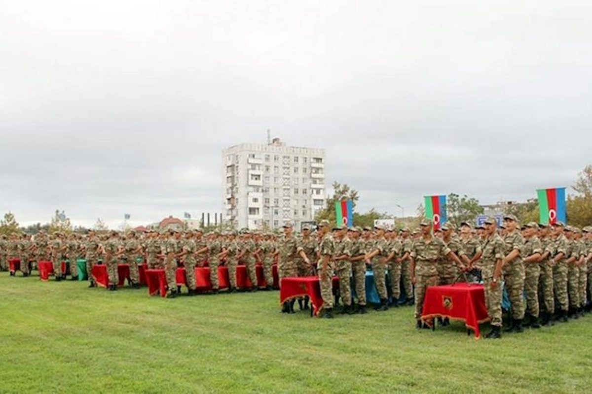 Hərbi təhsil müəssisələrində andiçmə mərasimləri keçirildi — FOTOLAR