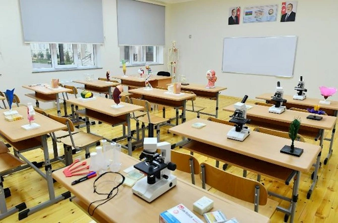 Prezident Xırdalanda yeni məktəbin açılışında — FOTOLAR Prezident Xırdalanda yeni məktəbin açılışında — FOTOLAR