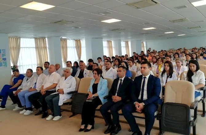 Ağcabədi Rayon Mərkəzi Xəstəxanasına yeni direktor təyin edildi Ağcabədi Rayon Mərkəzi Xəstəxanasına yeni direktor təyin edildi