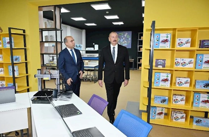 Prezident Xırdalanda yeni məktəbin açılışında — FOTOLAR Prezident Xırdalanda yeni məktəbin açılışında — FOTOLAR