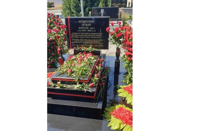 Surət Hüseynovun məzarı — Düşmənim çox oldu! (FOTO)