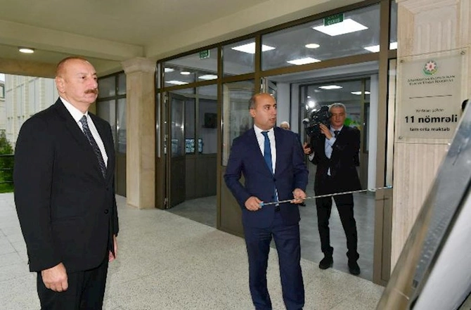 Prezident Xırdalanda yeni məktəbin açılışında — FOTOLAR Prezident Xırdalanda yeni məktəbin açılışında — FOTOLAR