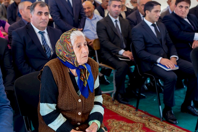 Salyan RİH başçısı Sevindik Hətəmov vətəndaşları qəbul etdi — FOTOLAR