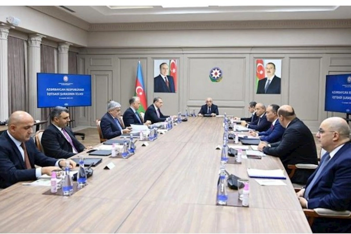 İqtisadi Şuranın növbəti iclası keçirilib