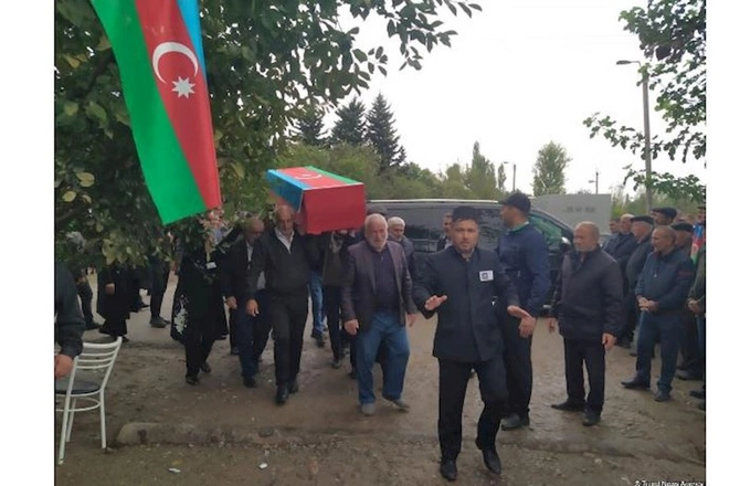 Şəhidimizin 30 il sonra nəşi gətirildi, qurban kəsdilər — FOTOLAR