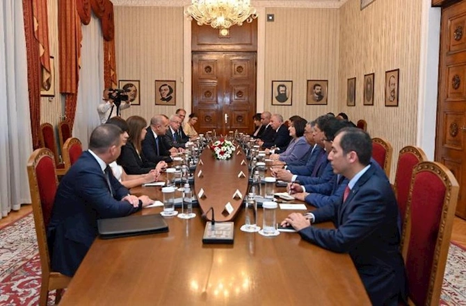 Sahibə Qafarova Bolqarıstanın Prezidenti ilə görüşdü Sahibə Qafarova Bolqarıstanın Prezidenti ilə görüşdü