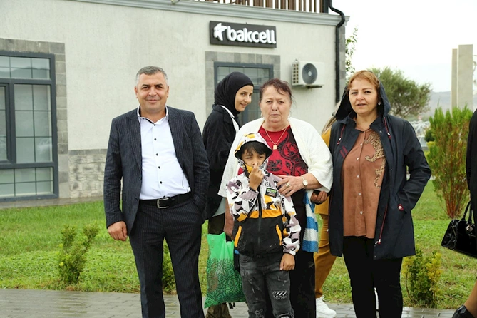 Ağalıda daha 25 ailəyə evlərinin açarları təqdim olundu — FOTOLAR