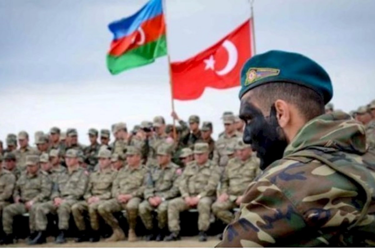 Bakı Zəngəzuru ordu ilə açsa, Putin... — “Kommersant”