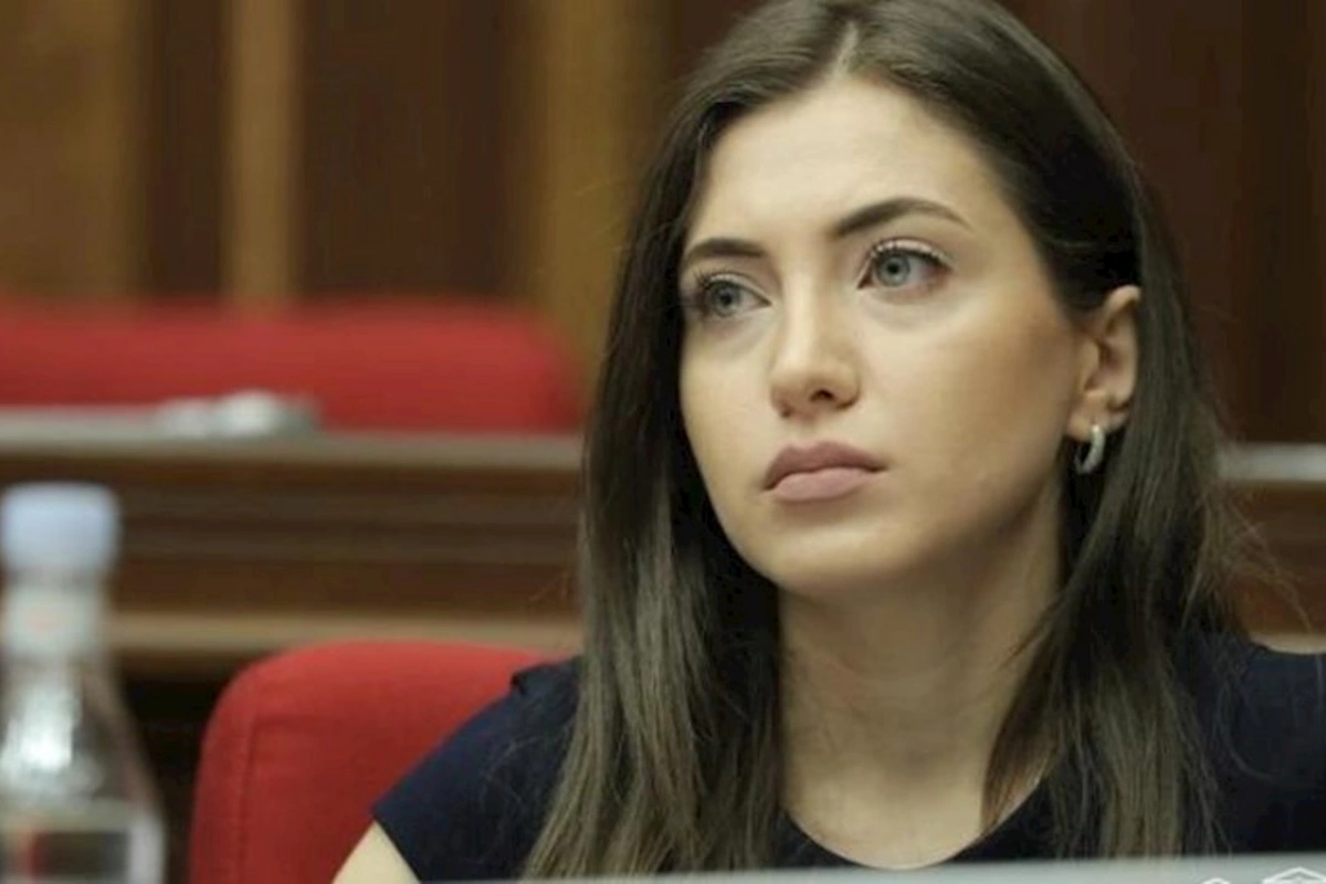 “İlham Əliyevlə görüş keçirmək, ona izahatlar vermək üçün necə yalvardıqlarını izləyirik” — Erməni deputat