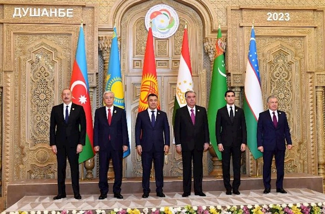 Prezident Mərkəzi Asiya Dövlət Başçılarının 5-ci Məşvərət görüşündə fəxri qonaq qismində iştirak etdi — YENİLƏNİB Prezident Mərkəzi Asiya Dövlət Başçılarının 5-ci Məşvərət görüşündə fəxri qonaq qismində iştirak etdi — YENİLƏNİB