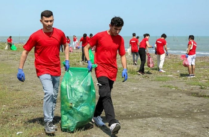 “Xəzəri qoruyaq” şüarı ilə genişmiqyaslı ekoloji aksiya keçiriləcək — FOTO “Xəzəri qoruyaq” şüarı ilə genişmiqyaslı ekoloji aksiya keçiriləcək — FOTO