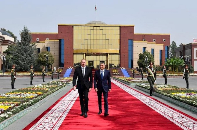 İlham Əliyevin Tacikistana səfəri başa çatdı — FOTO