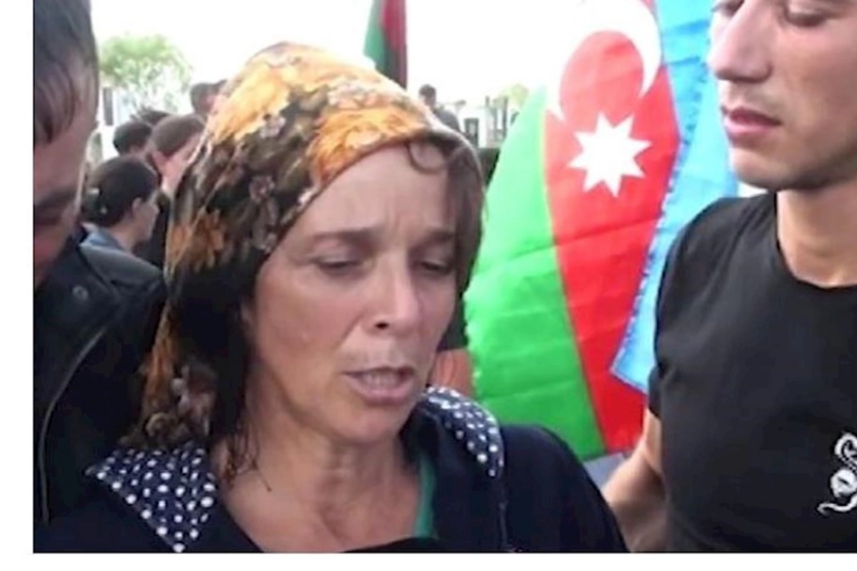 Qəzada həyatını itirən hərbçimizin anası: “Oğlum bizi yox, Vətəni, bayrağı seçdi” — VİDEO