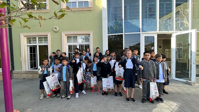 “Azerçay”dan “Bilik Günü” münasibətilə növbəti sosial layihə — FOTOLAR “Azerçay”dan “Bilik Günü” münasibətilə növbəti sosial layihə — FOTOLAR