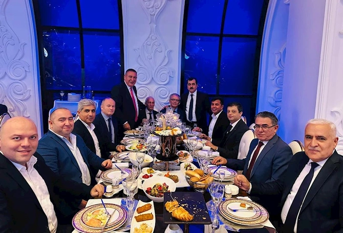 Rauf Arifoğlu ilə Akif Aşırlının ailəsində xoş gün — FOTOLAR
