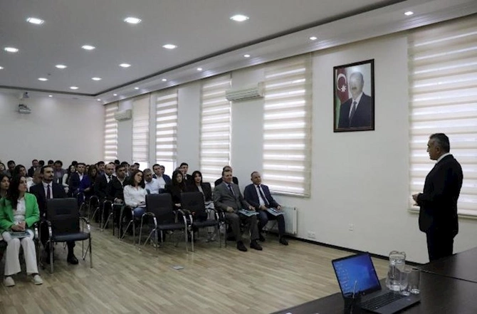 Vəkilliyə namizədlərlə icbari təlimə başlanıldı Vəkilliyə namizədlərlə icbari təlimə başlanıldı