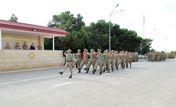 Gizir hazırlığı kursunun buraxılış mərasimi keçirildi — FOTOLAR Gizir hazırlığı kursunun buraxılış mərasimi keçirildi — FOTOLAR