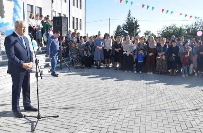 Vahid Əhmədov Qubada məktəbin açılışında iştirak etdi — FOTO