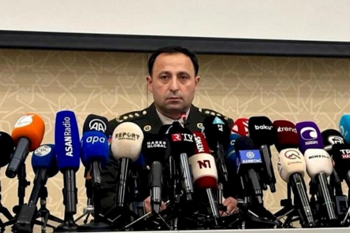 Müdafiə Nazirliyi BRİFİNQ KEÇİRİB — YENİLƏNİB