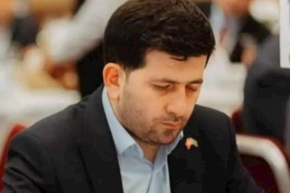 Prezident təqaüdçüsü olan şair “Kapital Bank”ı tənqid etdi: “Qanunları saymırlar…”