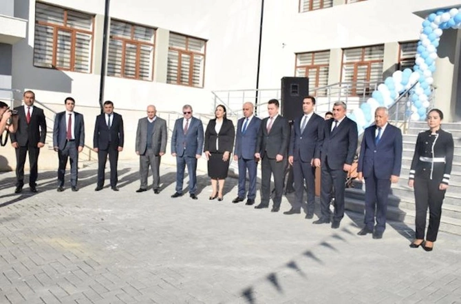 Vahid Əhmədov Qubada məktəbin açılışında iştirak etdi — FOTO