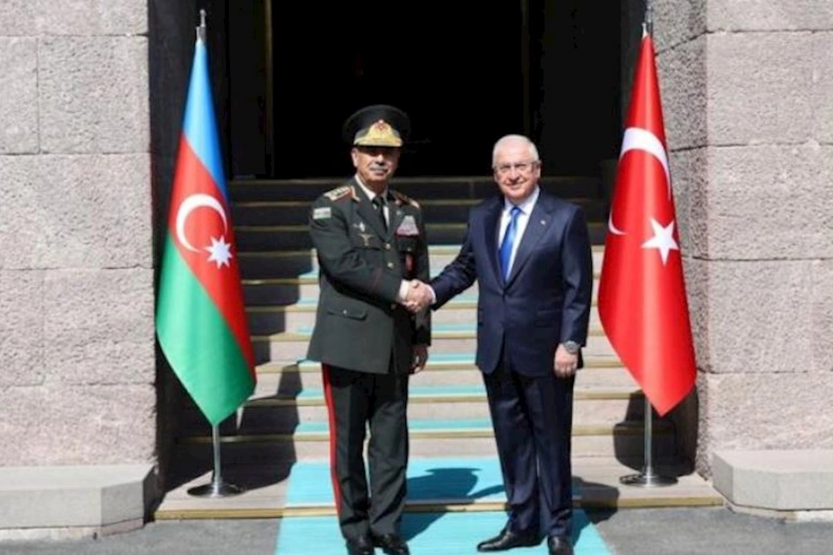 Yaşar Güler Zakir Həsənovu təbrik etdi